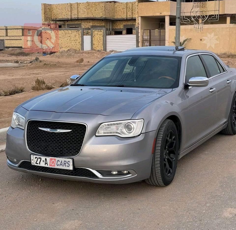 كرايسلر 300